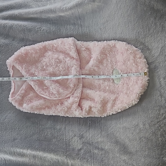 Blankets & Beyond Newborn Snuggle Swaddle - Picture 7 of 7